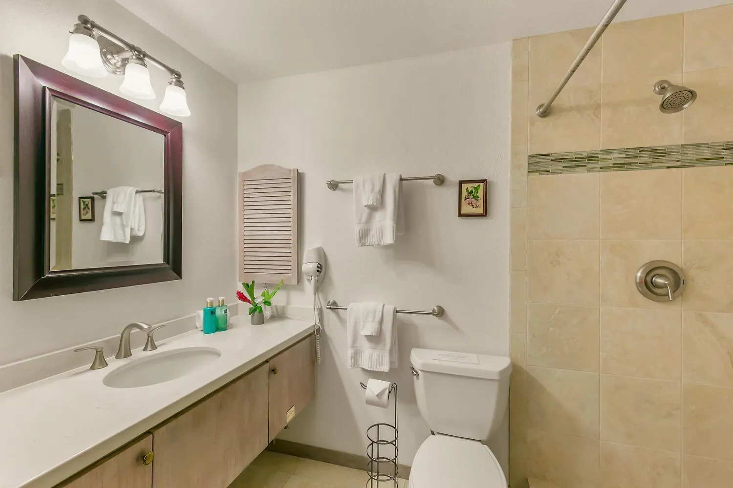 Waikomo Stream Villas 332 Колоа
